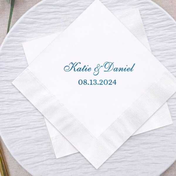 Servilletas bordadas con nombres para eventos